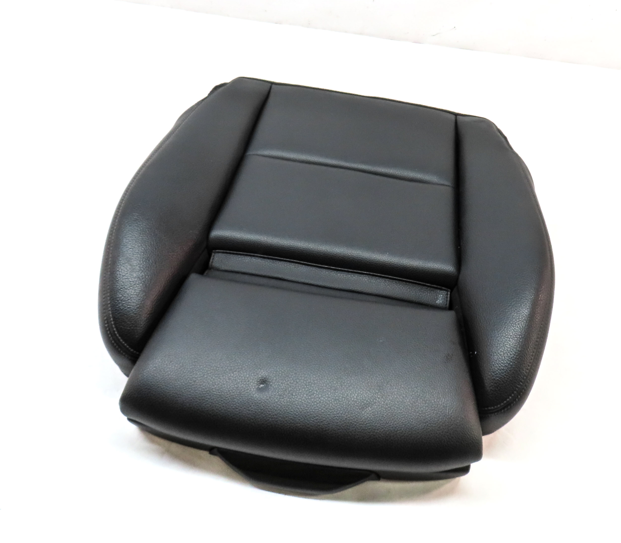 16 MERCEDES GLA250 (X156) FRONT RIGHT PASSENGER HEATED LOWER SEAT CUSHION(BLACK) — exact item pictured